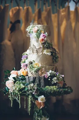 Изысканные свадебные торты, которые вызывают восторг