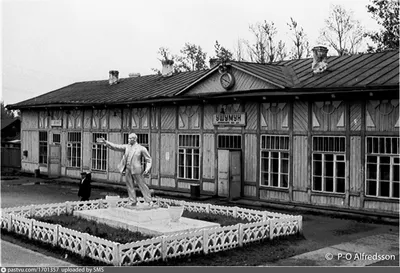 АМУРСКОЕ ОБЛАСТНОЕ ТЕЛЕВИДЕНИЕ on Instagram: \"В школе поселка городского  типа Ушумун, построенной 80 лет назад, ремонтируют спортзал, строят \"Точку  роста\" и меняют окна в классах. На все это учебное заведение получило  средства