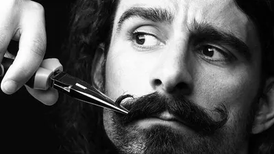 Как закручивать усы | Handlebar mustache | ЯБОРОДАЧ - YouTube