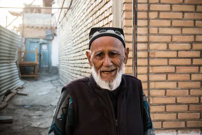 Фото узбекистанских мужчин: качественные изображения в PNG