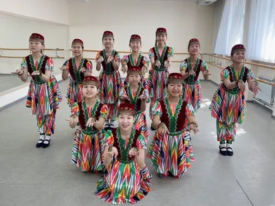 Фото Узбекский танец: скачать бесплатно в хорошем качестве