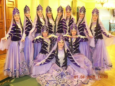 Фото Узбекский танец в формате PNG для скачивания