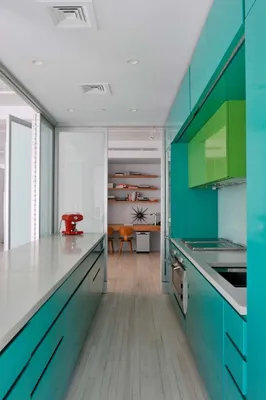 Проект Длинные кухонные гарнитуры на узкой кухне мебели на заказ | Мебель  Хамелеон