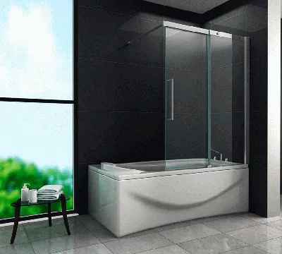 Время и стекло: современный способ зонирования пространства ванной