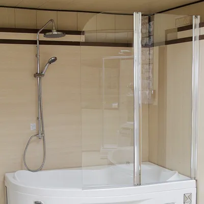 Широкая душевая шторка из стекла на ванну для максимальной защиты от брызг  на заказ в Москве