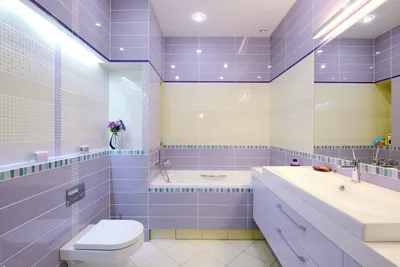 Сиреневая и фиолетовая керамическая плитка ванной комнаты