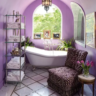 Гостевой туалет в лиловом цвете) #design #лофт #уют #минимализм  #маленькиеквартиры #дизайнинтерьер… | Ванная в фиолетовом цвете, Интерьер,  Фиолетовые ванные комнаты