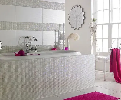 Белая мозаика в ванной комнате