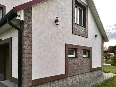 Существует множество способов отделки фасада дома, построенного из  газобетона