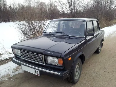 Фотографии автомобиля ВАЗ (Lada) 2107 1.5 MT (68 л.с.), каталог авто на  Avtopoisk.Ru в России