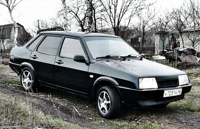 Купить б/у Lada (ВАЗ) 21099 1990-2011 1.5 MT (70 л.с.) бензин механика в  Москве: красный Лада 21099 1996 седан 1996 года на Авто.ру ID 1083553613