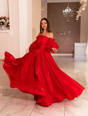 Вечернее красное платье с длинным рукавом в Хабаровске