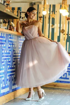 Свадебное и вечернее платье миди \"Камелия\". Купить розоватое платье на  свадьбу. Купить платье укороченное на свадьбу недорого в Москве