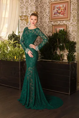 Расшитое изумрудное вечернее платье с разрезом - Wedding and evening  dresses RSTELLE