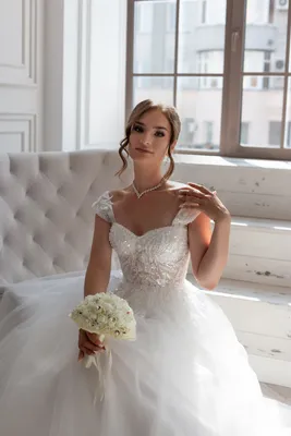 Купить платье на выпускной или свадьбу в СПб - вечерние платья в салоне  Robe Blanche