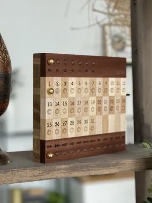 Магнитный вечный календарь из разных пород дерева в магазине «Lumber Home»  на Ламбада-маркете