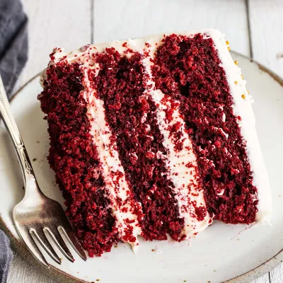 BEST Red Velvet Cake Recipe - Handle the Heat