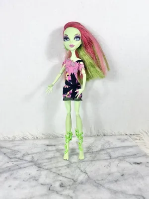 Venus McFlytrap - Coffin Bean - Monster High Dolls