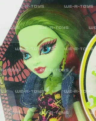 Monster High Venus McFlytrap Doll - Entertainment Earth