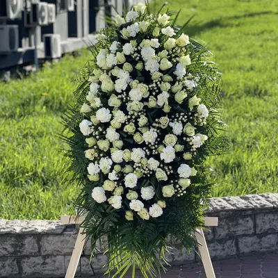 Цветы, венки, вазы на могилу. Первоуральск, Екатеринбург