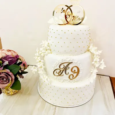 Великий красень - весільний торт ⠀ Торт від @irenaslastena 🤍 | Instagram
