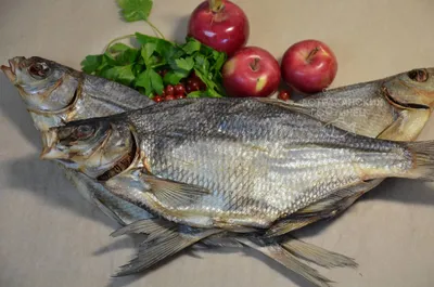 Вяленый лещ икряной - Fishmarket - магазин рыбы и морепродуктов