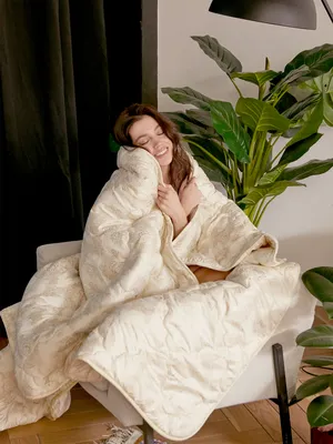 Как правильно выбрать теплое одеяло с наполнителем из синтетического  волокна - Shop-Comfort
