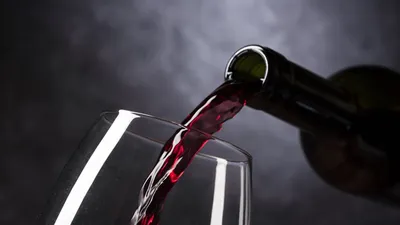 Есть ли польза для здоровья от бокала вина?