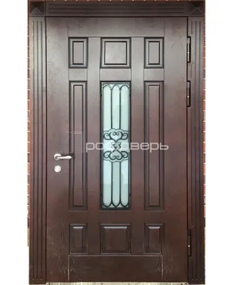 Светло-зелёная дверь из МДФ для загородного дома с ковкой и стеклом С-33 —  доставка, монтаж