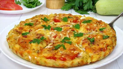 Итальянская тонкая пицца с ветчиной, сыром и грибами рецепт с фото пошагово  - 1000.menu