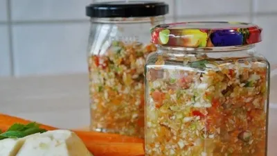 Простые рецепты вкусных салатов для домашней заготовки на зиму | 26.08.2023  | Ремонтное - БезФормата