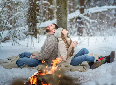 Любовь 🤍 зима ❄️ поцелуй💋 уют, зима…» — создано в Шедевруме