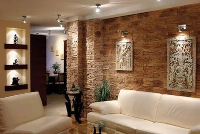 Внутренняя отделка натуральным декоративным камнем квартир, прихожих,  проемов, каминов, стен.