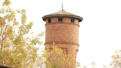 Крестовские водонапорные башни — Википедия