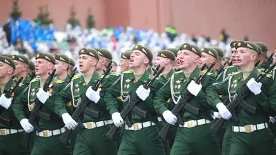 Шойгу назвал число военных на параде 9 Мая в Москве — РБК