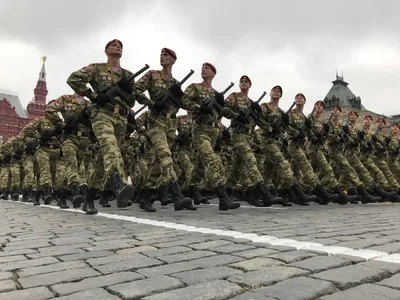 Парад военной техники 9 Мая станет парадом открытий - Российская газета