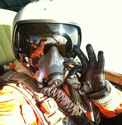 Военные летчики выполнили первые полеты в французском шлеме - Крылья - Все  об украинской авиации