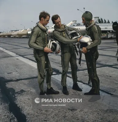 ✈🇷🇺Сегодня День Военно-воздушных сил России! Военные летчики – это  гордость Отечества, воплощение отваги и мужества, верности присяге и… |  Instagram