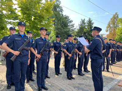 Будущие военные летчики проходят практику на модернизированных  учебно-боевых самолетах