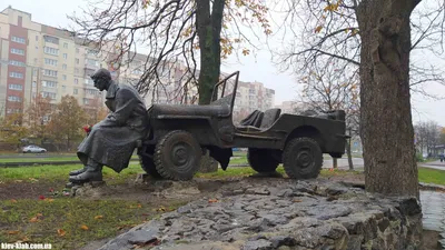 Военная скульптура, мемориалы, памятники производство военных скульптур под  заказ.