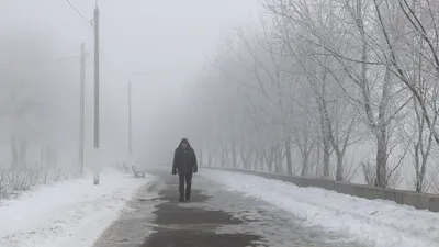 В Волгоград пришла настоящая зима. Город скован пробками. Горожане  возмущены отсутствием на дорогах коммунальной техники - 13 января 2022 -  v1.ru