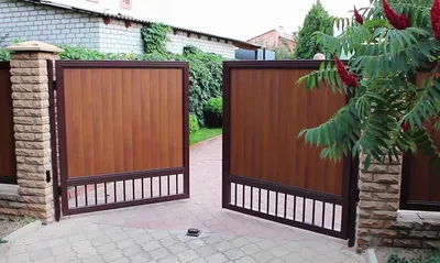 Заборы с откатными воротами - цены на установку в Санкт-Петербурге -  Заборкин