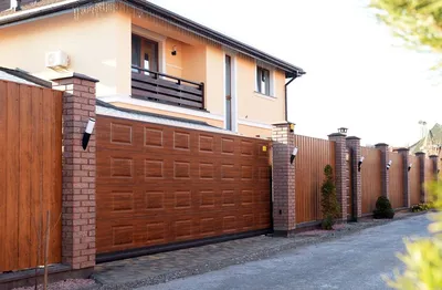 Какие ворота выбрать для загородного дома или гаража? Разбираемся с  экcпертом - Telegraf.news