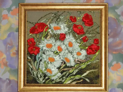 Ribbon embroidery of red poppies and white daisies by Russian artist |  Маки, Вышивка лентами, Ромашки