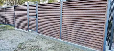 Коричневый забор жалюзи металлический купить по цене 160200 руб в Клину от  производителя