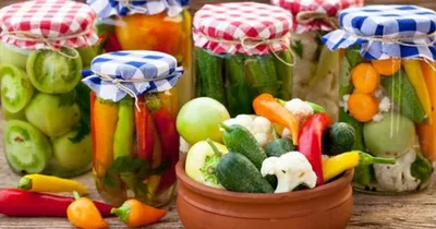 Зимние салаты из сезонных овощей: 3 вкусных рецепта