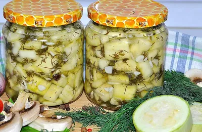 Самый вкусный рецепт салата из кабачков на зиму - zlachniki
