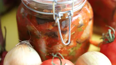 3 рецепта сохранения салата на зиму: вкусные и простые заготовки | РБК Life