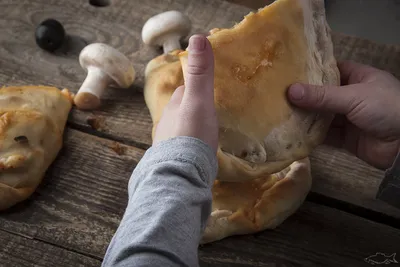 Закрытая пицца кальцоне с курицей и грибами рецепт с фото пошагово | Рецепт  | Кулинария, Национальная еда, Кальцоне