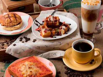 Что входит в континентальный завтрак (continental breakfast) в гостинице  или отеле — Яндекс Путешествия